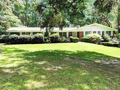 3105 Lakeshore Drive Tallahassee, FL 32312