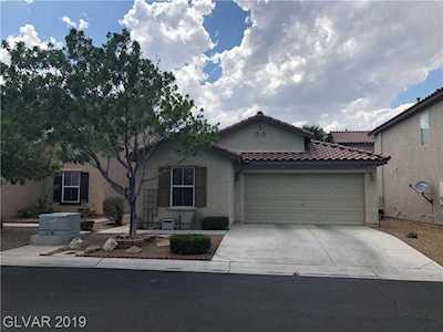 8021 Cabbage Cove St St Las Vegas, NV 89143