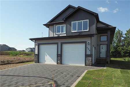 128 BEAVERGLEN Close Fort Mcmurray, AB T9H 2V3
