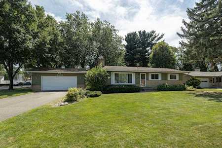 2370 16th Avenue E North Saint Paul, MN 55109