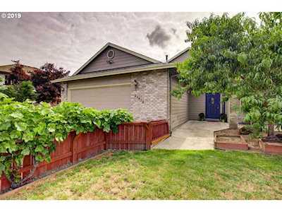 21970 NE Fairview Lake Way Fairview, OR 97024