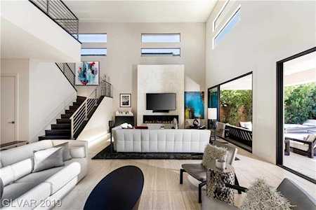 29 Garden Shadow Ln Las Vegas, NV 89135