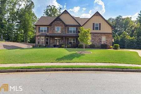 185 Plunkett Dr Fayetteville, GA 30215