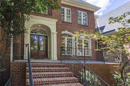 6085 Wild Oaks Dr Memphis, TN 38120