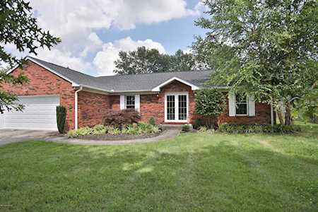3210 Knob St Shelbyville, KY 40065