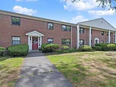 76 Renwick Rd #B Wakefield, MA 01880