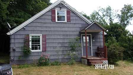 24 Simpson St Sturbridge, MA 01566