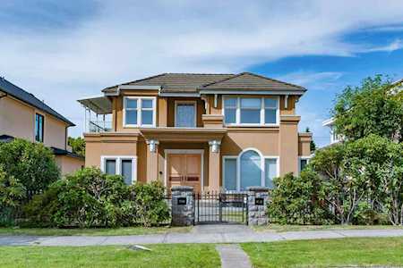 2345 W 22nd Avenue Vancouver, BC V6L 1L8