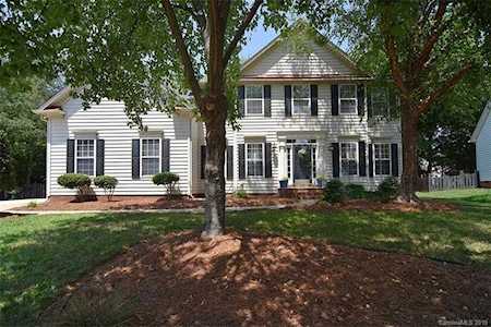 601 Queenswater Ln Waxhaw, NC 28173