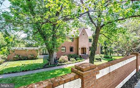 1412 Coventry Ln Alexandria, VA 22304