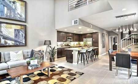 555 Rockefeller Irvine, CA 92612