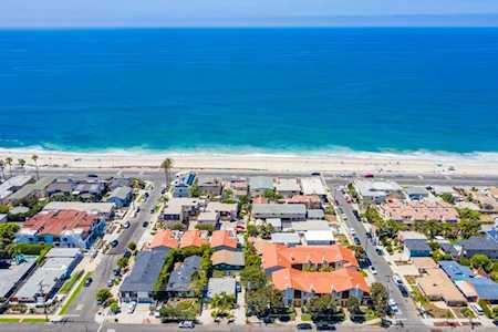 175 Maple Ave Carlsbad, CA 92008