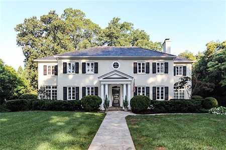 1610 W Queens Rd Charlotte, NC 28207