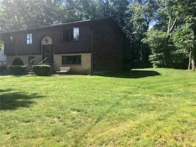 8 Hickory LANE Smithfield, RI 02828