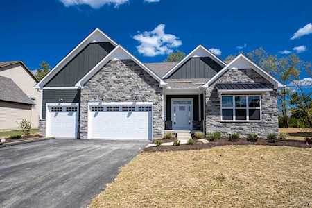 5677 Joab Street Lewis Center, OH 43035