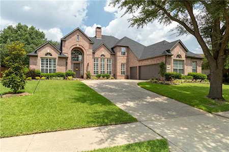 812 Parkwood Court Mckinney, TX 75072