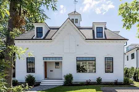 18 Walnut Park #18 Newton, MA 02458