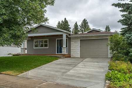4836 Claret Street NW Calgary, AB T2L 1C1