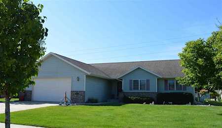 411 Bittersweet Ln Waupun, WI 53963