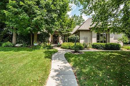 11618 Summit Circle Zionsville, IN 46077