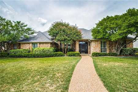 5831 Knightsbridge Drive Dallas, TX 75252