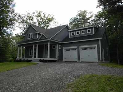 158 Haverhill Rd East Kingston, NH 03827