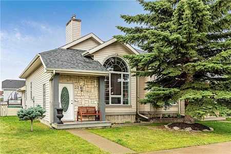 59 Chaparral Ridge Drive SE Calgary, AB T2X 3K2