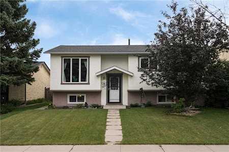 44 Alder Crescent SE Airdrie, AB T4B 1J1