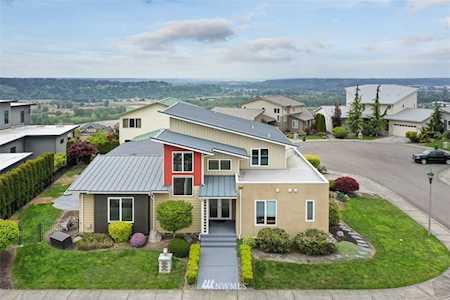 17701 107th St Ct E Bonney Lake, WA 98391