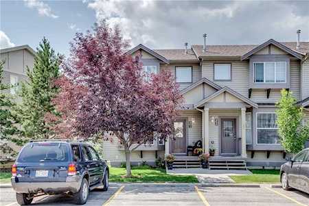 2005 Luxstone Blvd #301 Airdrie, AB T4B 3J9