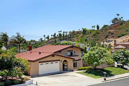 1725 Calavo Court Carlsbad, CA 92008