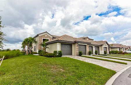 5507 Palmer Circle #101 Bradenton, FL 34211