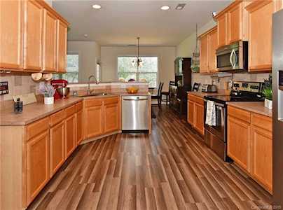109 Charing Place Mooresville, NC 28117