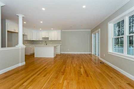 25 Trooper Paul Barry Way #25 Franklin, MA 02038