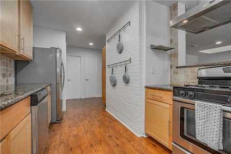 1724 Mapleton Drive Dallas, TX 75228