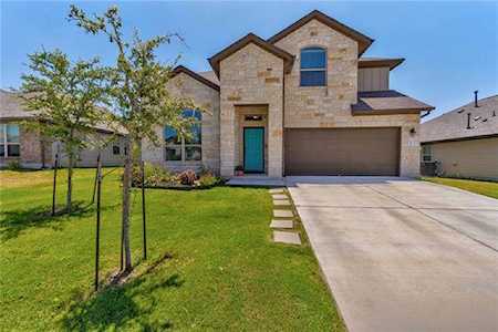 148 Painted Desert Ln Buda, TX 78610