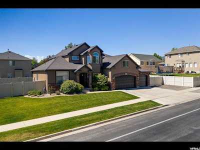 7333 W New Sycamore Dr West Jordan, UT 84081