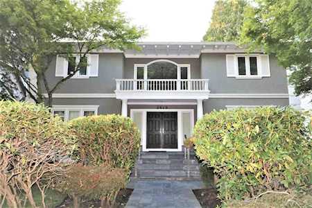 2475 W 35th Avenue Vancouver, BC V6M 1J7
