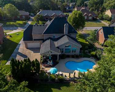 8211 Limehouse Ln Louisville, KY 40220
