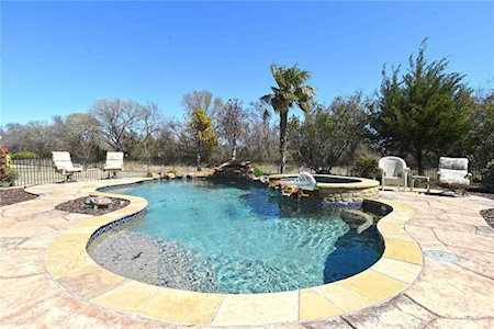700 Saddlebrook Drive Lucas, TX 75002