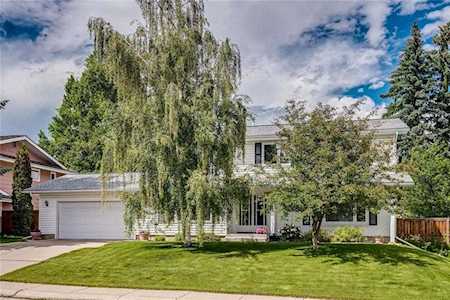 348 Willow Ridge Place SE Calgary, AB T2J 1N4