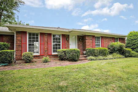 7708 Whitfield Dr Louisville, KY 40218