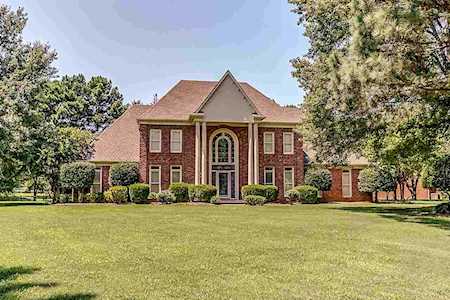 2641 N Mansfield Manor Cv Collierville, TN 38017