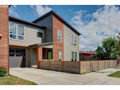1618 SE 76th Ave Portland, OR 97215