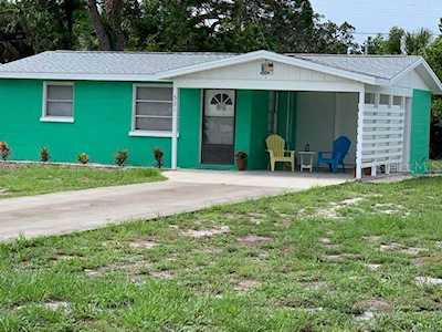 321 E Green Street Englewood, FL 34223