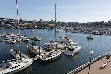 1012 Beach Avenue #402 Vancouver, BC V6E 1T7