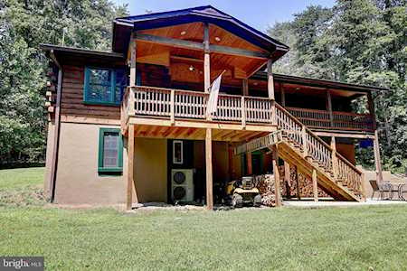 5276 Free State Rd Marshall, VA 20115