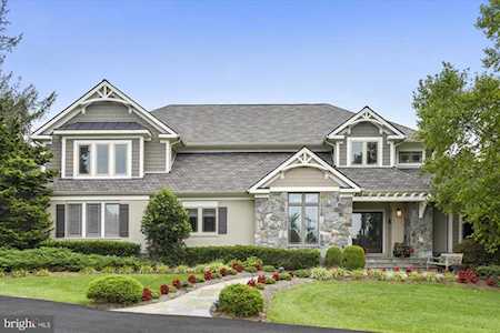 11300 Antrim Ct Great Falls, VA 22066