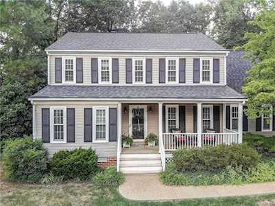 518 Glenmeadow Rd Midlothian, VA 23114