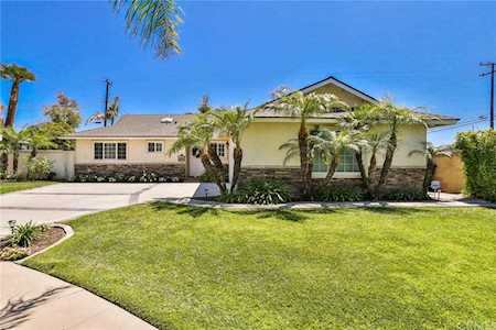6502 Sorento Circle Huntington Beach, CA 92647